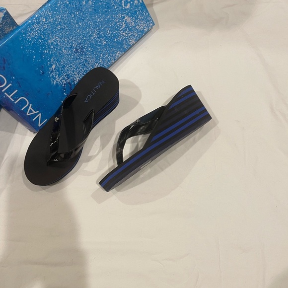 NAUTICA WOMENS SANDALS SIZE 6.5 brand new - Picture 3 of 10